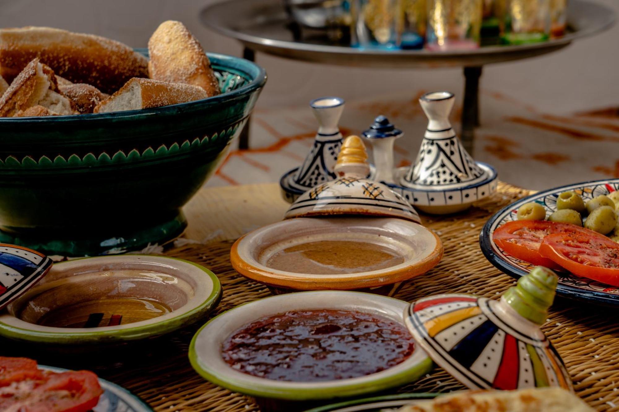 Tigmi Ossmon Hostel Agadir Luaran gambar