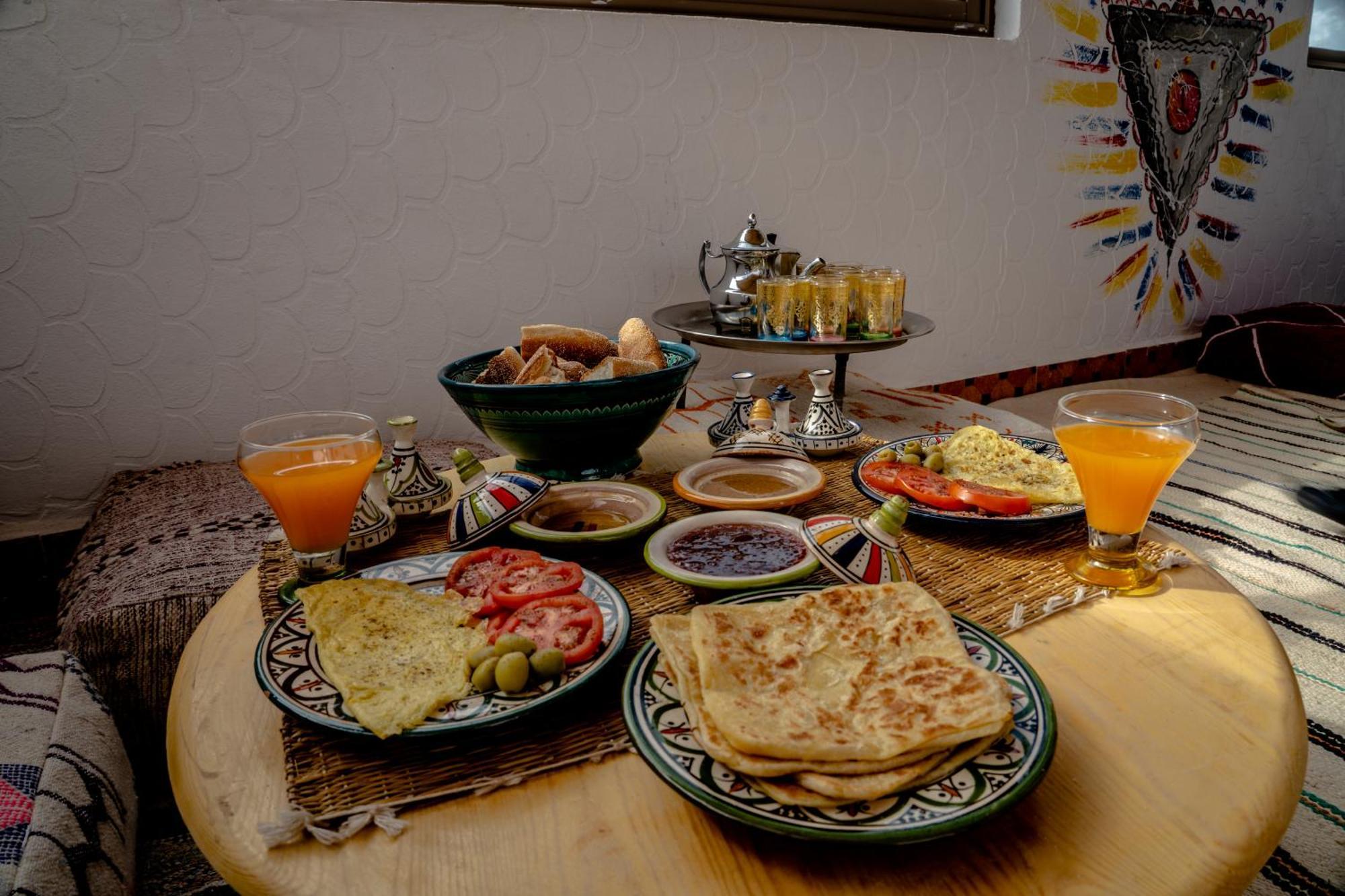 Tigmi Ossmon Hostel Agadir Luaran gambar