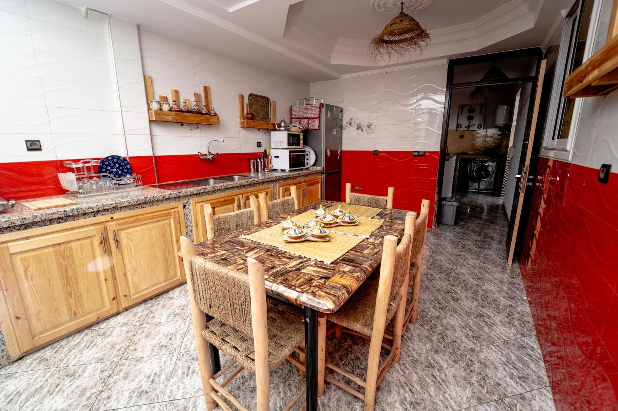Tigmi Ossmon Hostel Agadir Luaran gambar