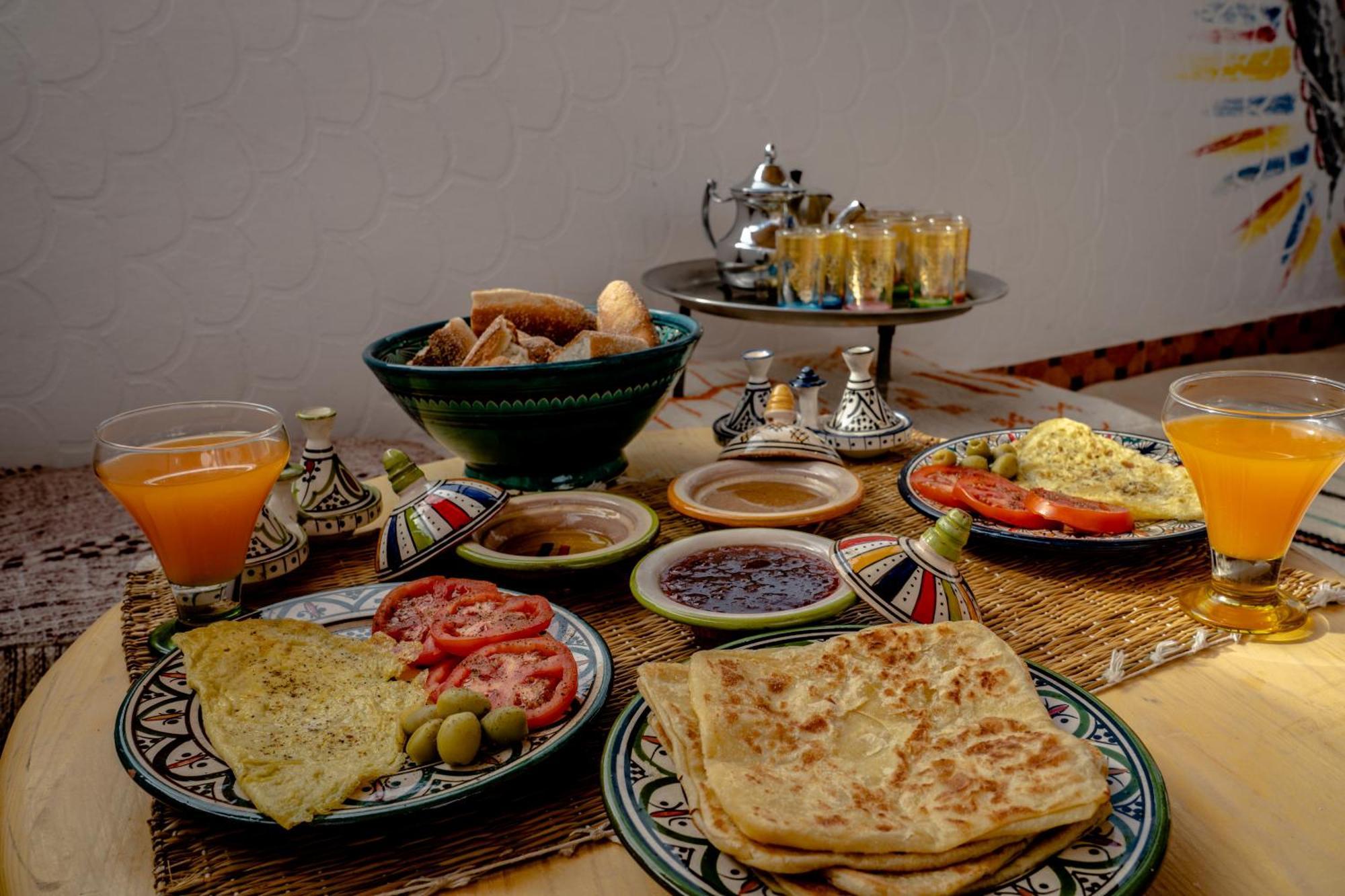 Tigmi Ossmon Hostel Agadir Luaran gambar